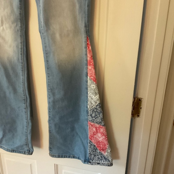 Driftwood Farrah Flare Jeans Bandana Insert Size 28 Boho Festival Western Rodeo - Picture 4 of 8